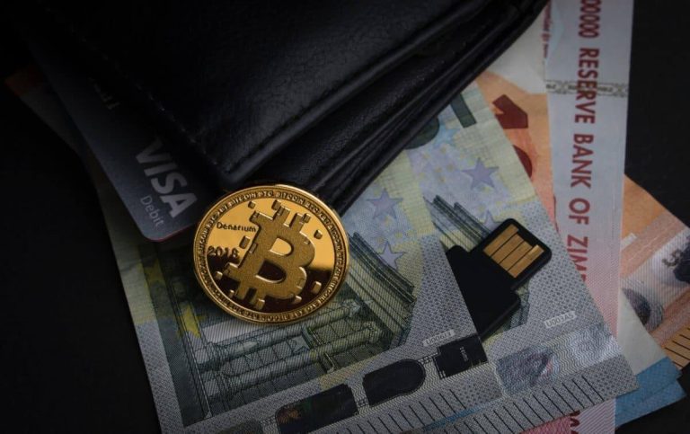 Bitcoin and Ethereum: Bitcoin remains low below $27000