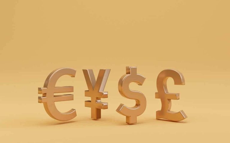 EURUSD and GBPUSD: EURUSD is holding above 1.06300