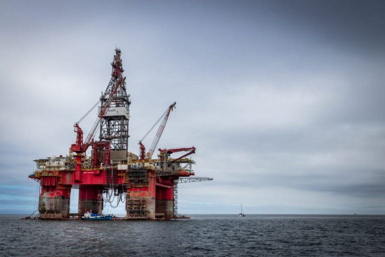 Commodities: Fitch Warns of Potential Oil Trading Headwinds