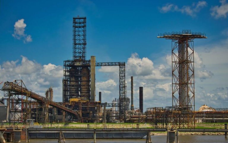 Oil Profit Gains Ahead of Fed Meeting
