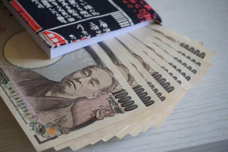 Yen Conversion Pulls Back as Traders Await Fed Announcement