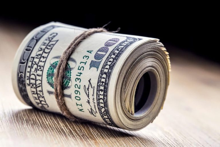 The dollar index could recover next week above 103,60