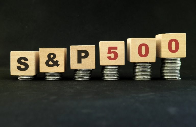 A Comprehensive S&P 500 Forecast Amid Economic Shifts