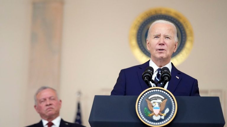 Biden meets with Jordanian King Abdullah, calls for Israel to work to achieve peace deal