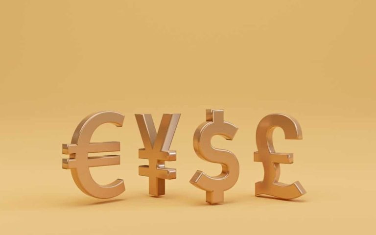 EURUSD and GBPUSD: EURUSD above support at 1.08200 level