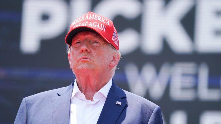 Legal experts say Jack Smith’s runway to try Trump before 2024 election ‘just got a lot shorter’
